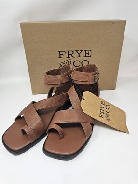 Frye and Co. NEW Tallu Cognac Back Zip Sandals Women's Size 6.5